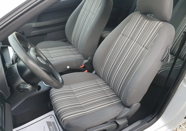 Volkswagen Fox cena 9900 przebieg: 190000, rok produkcji 2005 z Lębork małe 352